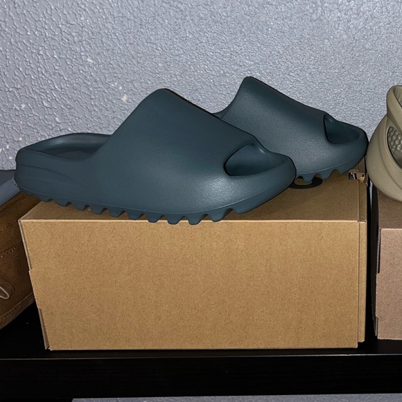 Yeezy slide slate marine - Picture 1 of 2